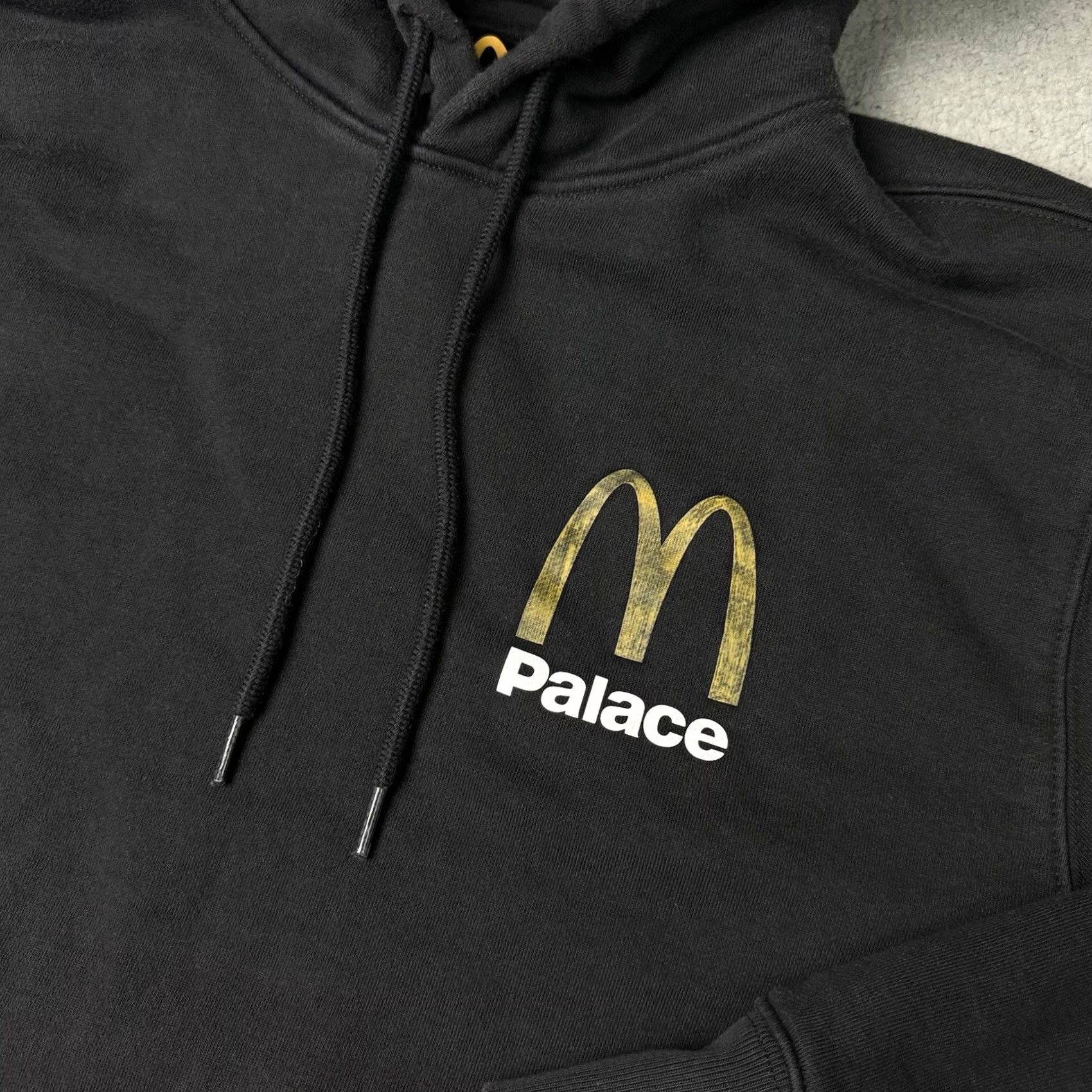 Palace Palace McDonalds Sweatshirt Hoodie Mens L Black Graphic Print Logo Pullover Crew Neck Hooded Skateboarding Jacket Type: Hoodie Size US L / EU 52-54 / 3 - 4 Thumbnail