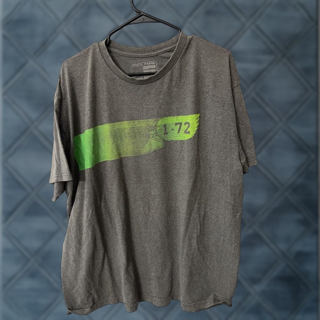 Nike The Nike Tee Adult Medium Gray Y2K Short Sleeve Crewneck T-shirt Logo Nike Dri-Fit Mens M Gray Short Sleeve Crew Neck T-Shirt Size US M / EU 48-50 / 2 - 1 Thumbnail
