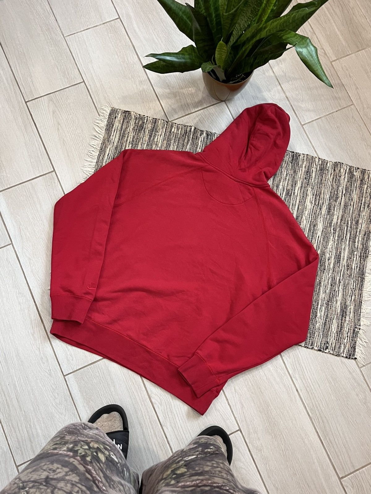 Nike × Vintage Vintage Nike Sportswear Hoodie red blank logo sweatshirt Size US L / EU 52-54 / 3 - 11 Thumbnail