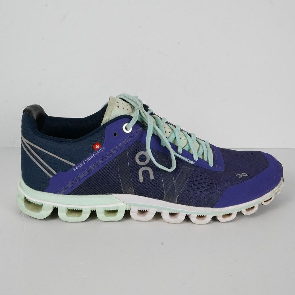 On Cloudflow Dawn/jade Activewear Running Shoes Womens 7 in Blue