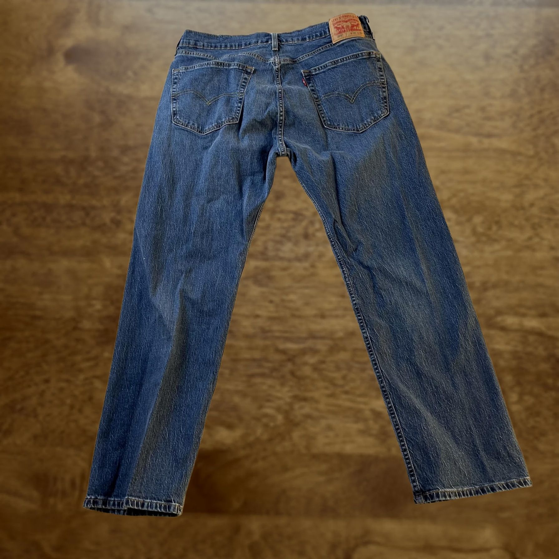 Levi's Levis 505 Jeans Mens 36x30 Medium Wash Blue Denim Regular Fit Straight Casual Jeans Size US 36 / EU 52 - 1 Thumbnail