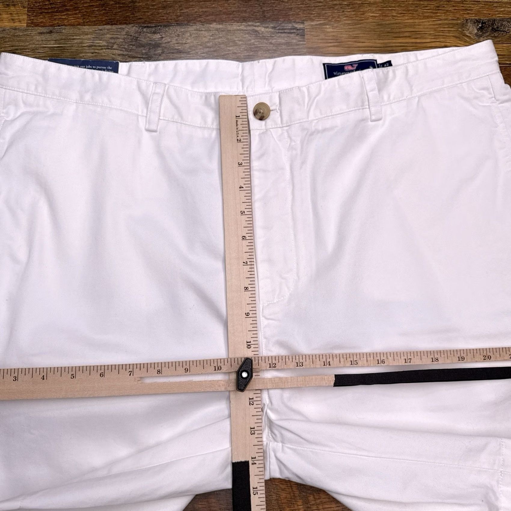 Vineyard Vines Vineyard Vines Club Shorts Mens 42 Chino Flat Front 9in Inseam Ivory Twill 100% Cotton Regular Belt Loops Logo Pockets New Size US 42 / EU 58 - 7 Thumbnail