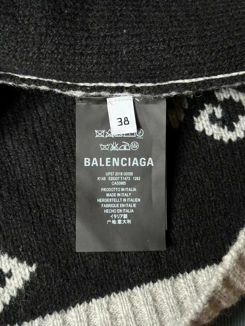 Balenciaga Balenciaga size 38 Grey Bullet Screen Sweater Size US M / EU 48-50 / 2 - 4 Thumbnail
