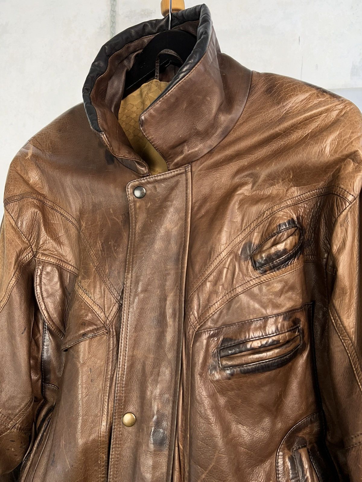 Vintage Vintage Leather Bomber Jacket Size M - L Size US L / EU 52-54 / 3 - 6 Thumbnail