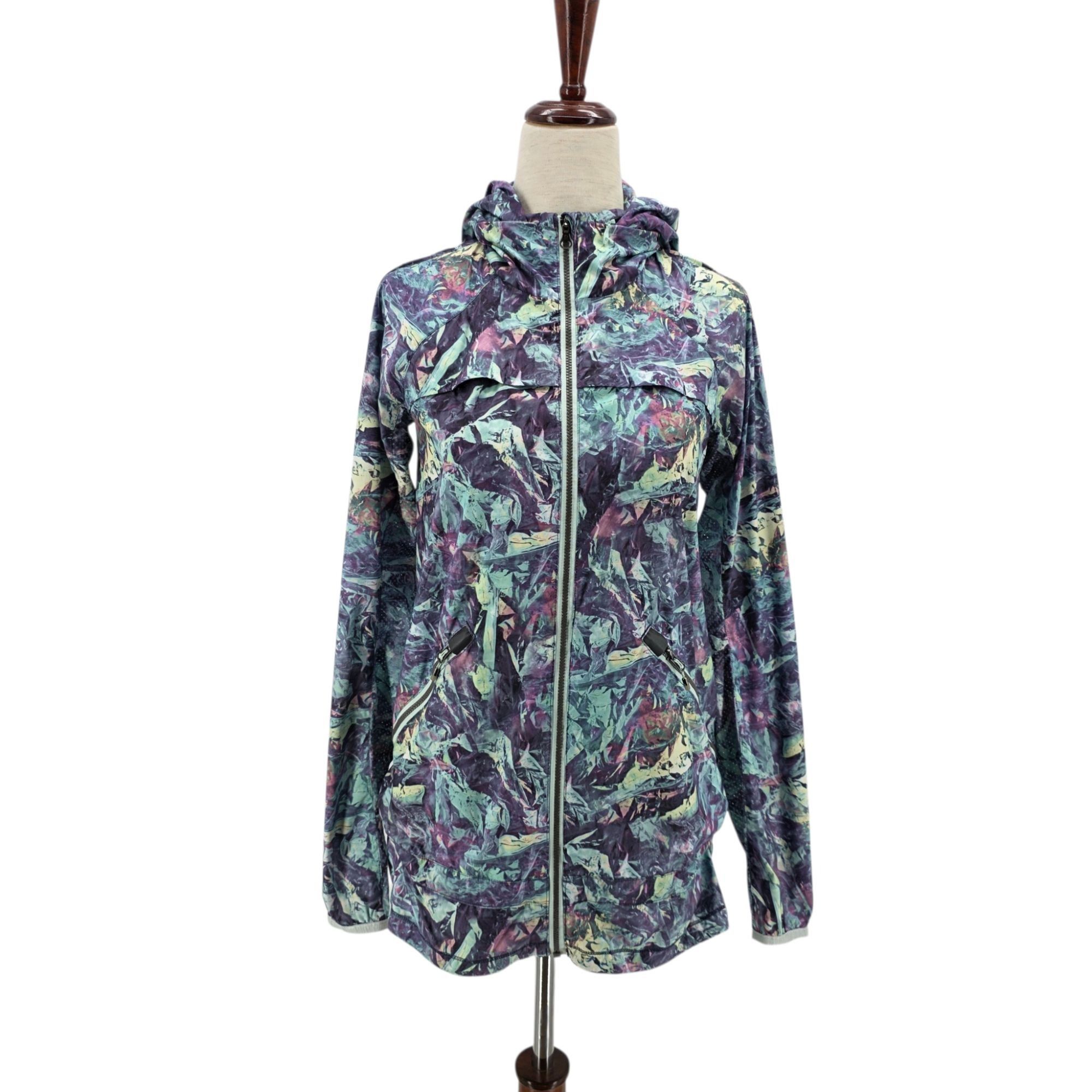 Lululemon Lululemon Womens 2 Jacket Miss Misty II Hooded Wind Water Size XS / US 0-2 / IT 36-38 - 3 Thumbnail