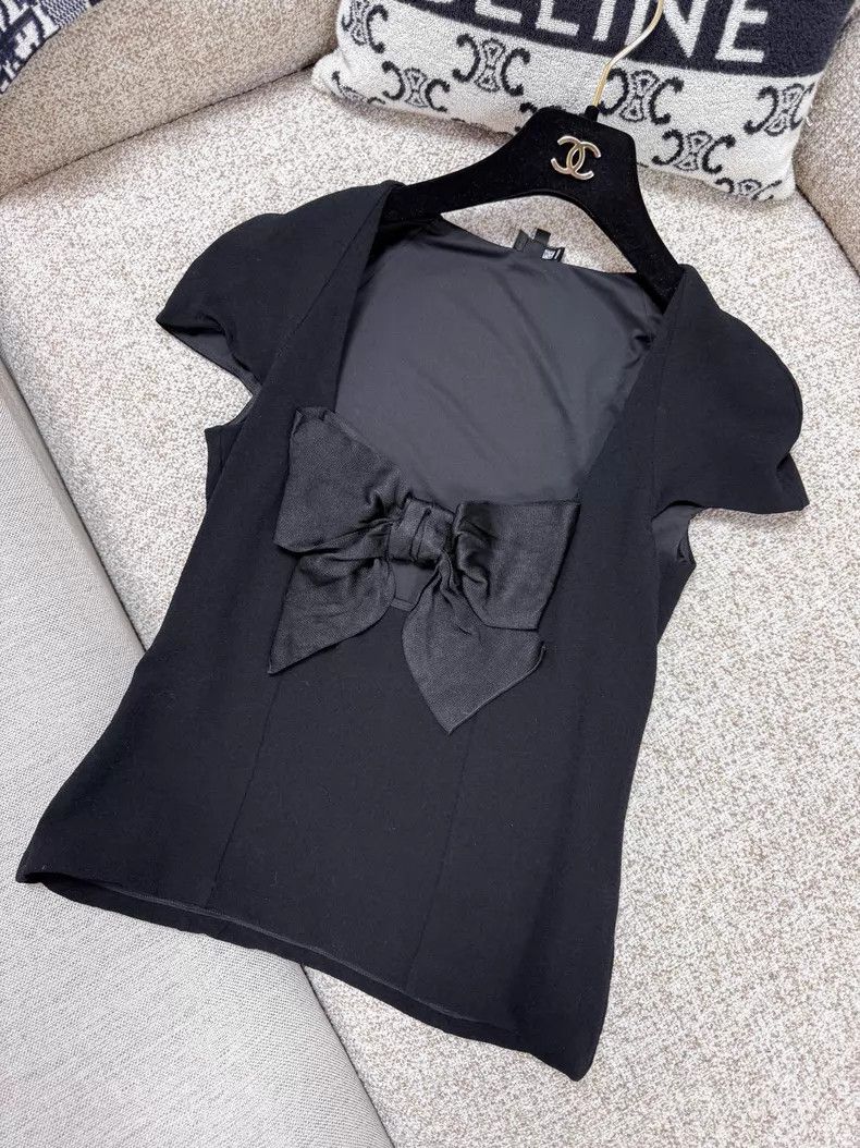 Chanel Chanel Black bow short-sleeved T-shirt Size XS / US 0-2 / IT 36-38 - 2 Thumbnail