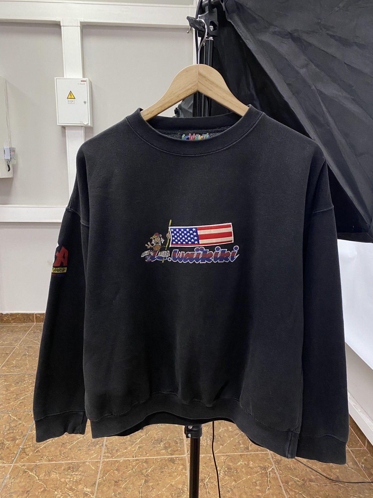 Vintage 🇺🇸 Vintage 80s Lc Waikiki USA Bronx Sweatshirt Rare Retro Size US M / EU 48-50 / 2 - 1 Thumbnail