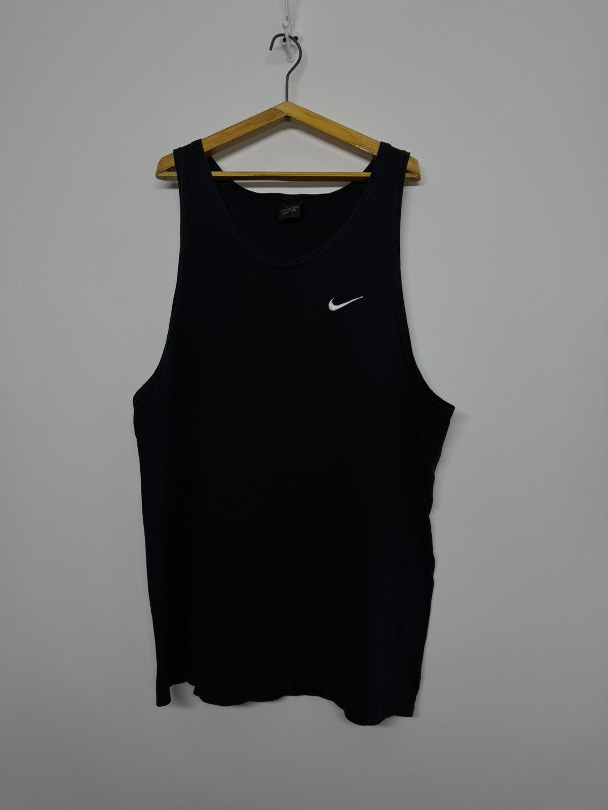 Nike Vintage Y2k Nike Mini Swoosh Tank Tops 00’s Size US L / EU 52-54 / 3 - 1 Thumbnail