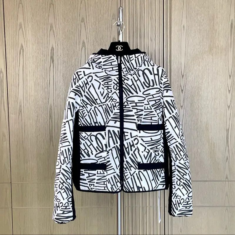Chanel Chanel Winter Black Print Short Cotton Jacket 0089 Size S / US 4 / IT 40 - 1 Thumbnail