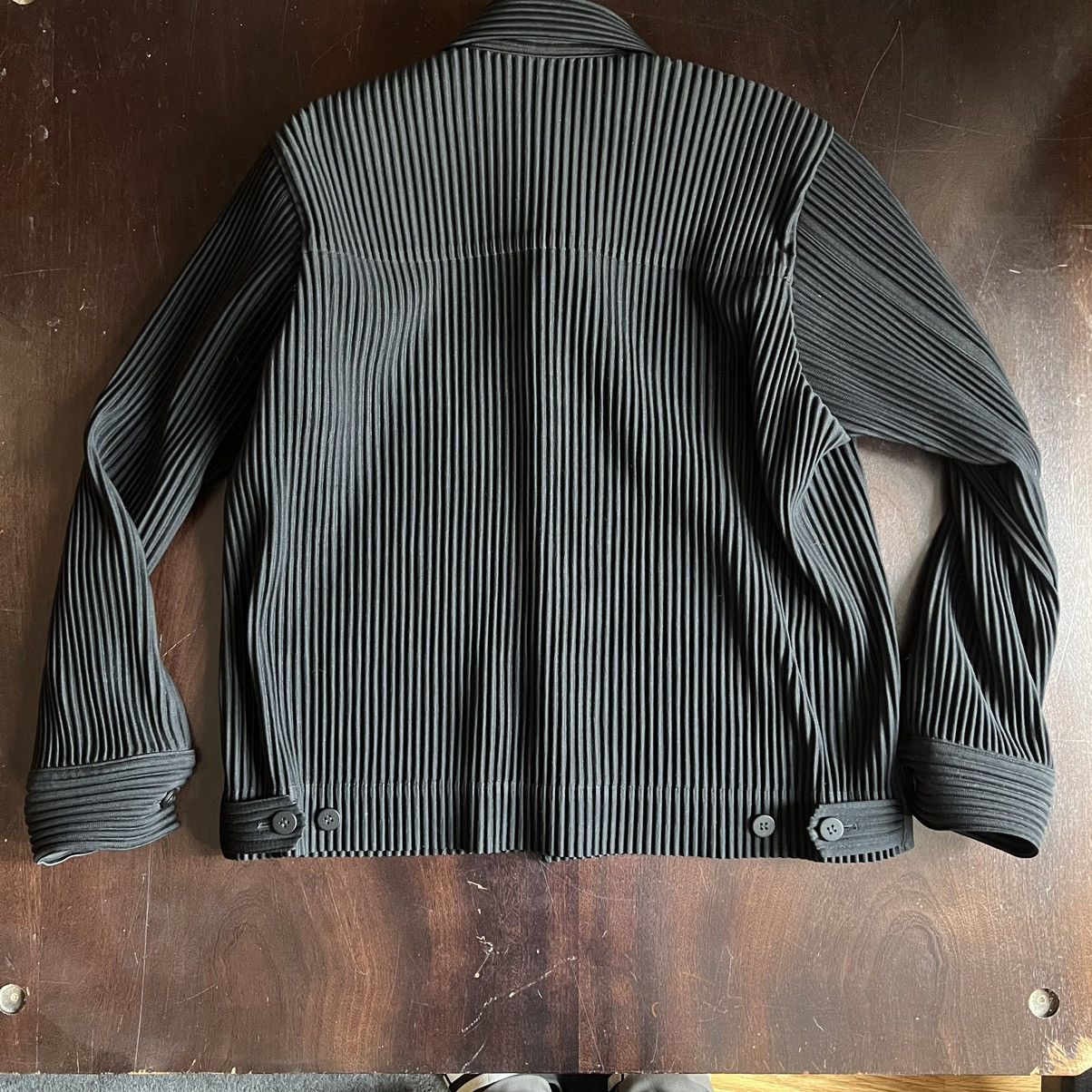 Homme Plisse Issey Miyake × Issey Miyake Homme Plisse Issey Homme Plisse Issey Miyake × Issey Miyake Homme Plisse Issey