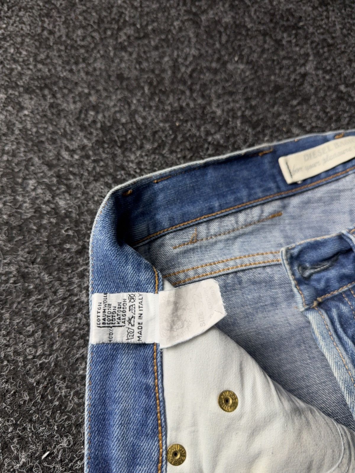 Diesel Retro 90s Diesel Distressed Jeans Made in Italy By Diesel Size US 29 - 9 Thumbnail