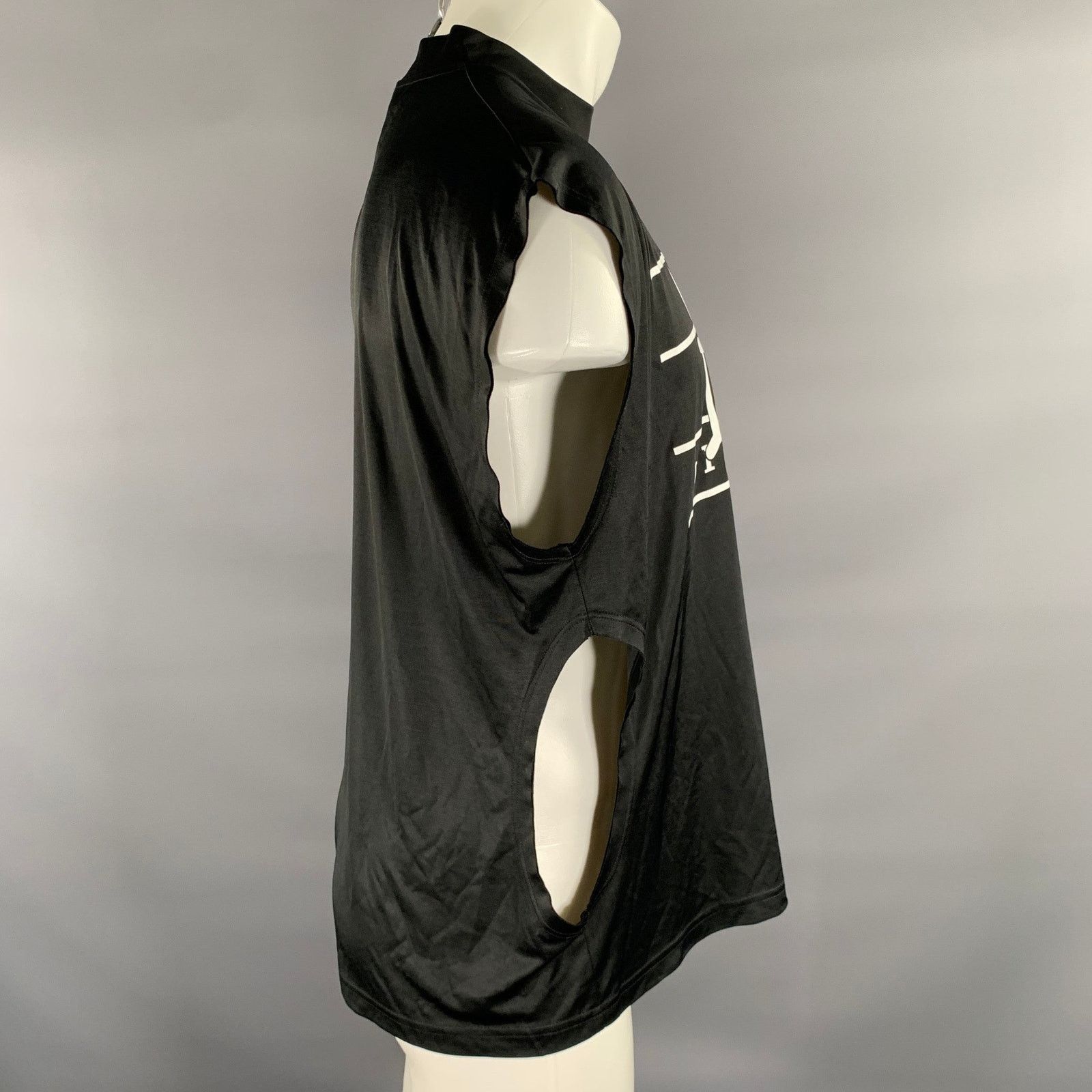 Versace VERSACE Size M Black Print Muscle T-shirt Size US M / EU 48-50 / 2 - 3 Thumbnail