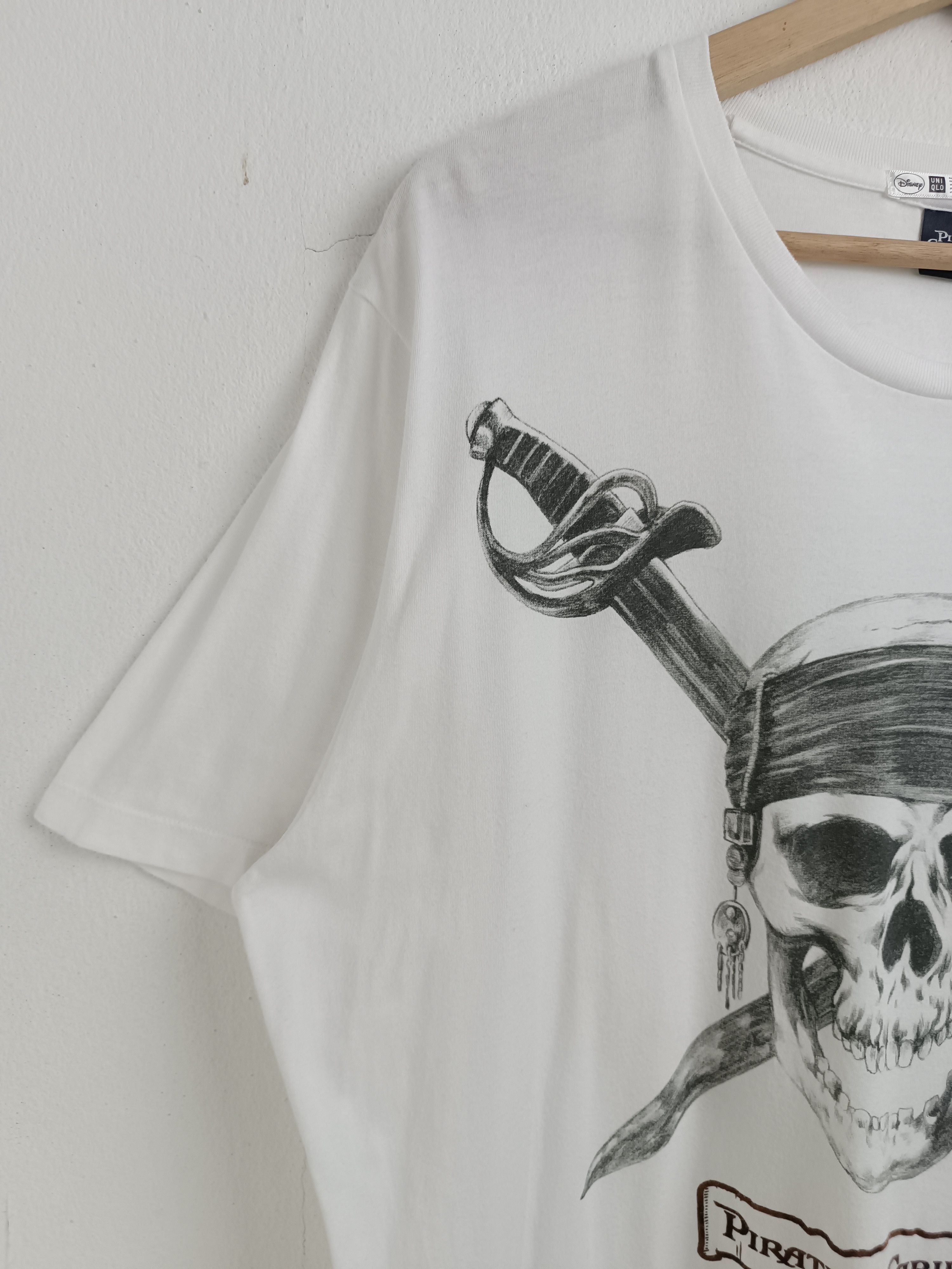Vintage VINTAGE PIRATES OF THE CARIBBEAN MOVIE T depp lotr gladiator Size US L / EU 52-54 / 3 - 5 Thumbnail