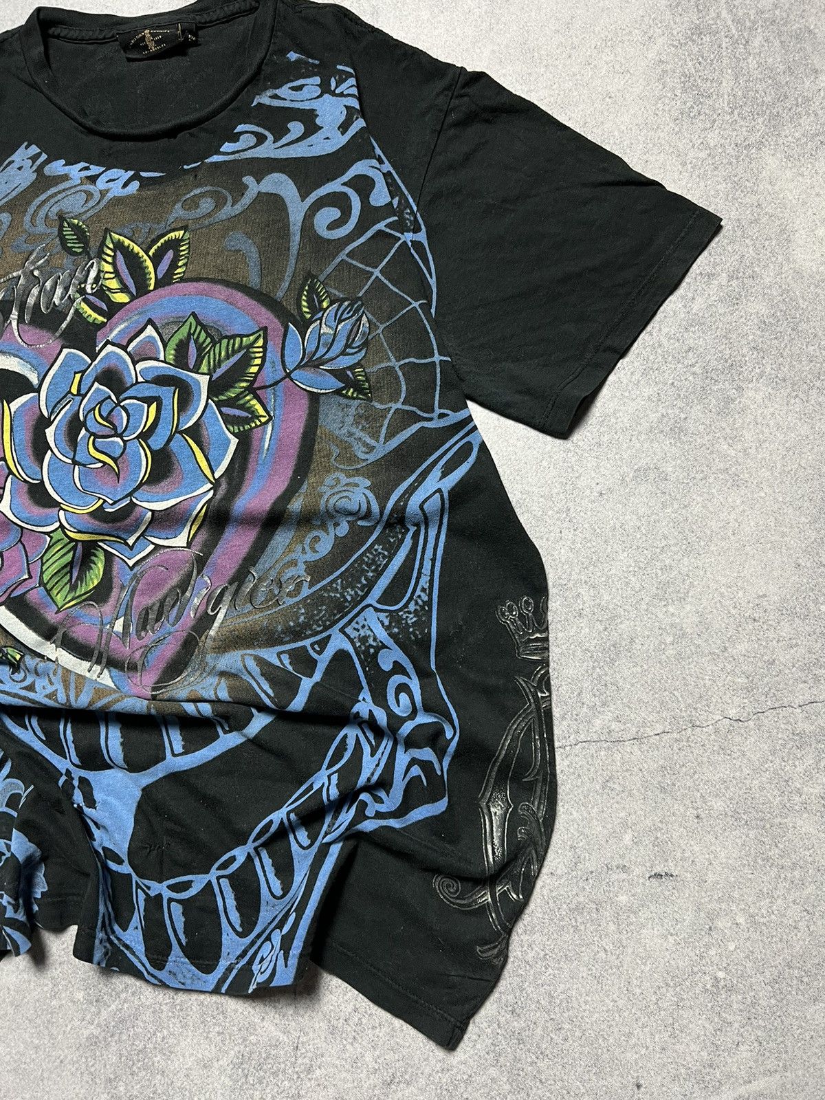 Ed Hardy Vintage Christian Audigier Faded Distressed Rhinestones Tee Size US L / EU 52-54 / 3 - 3 Thumbnail