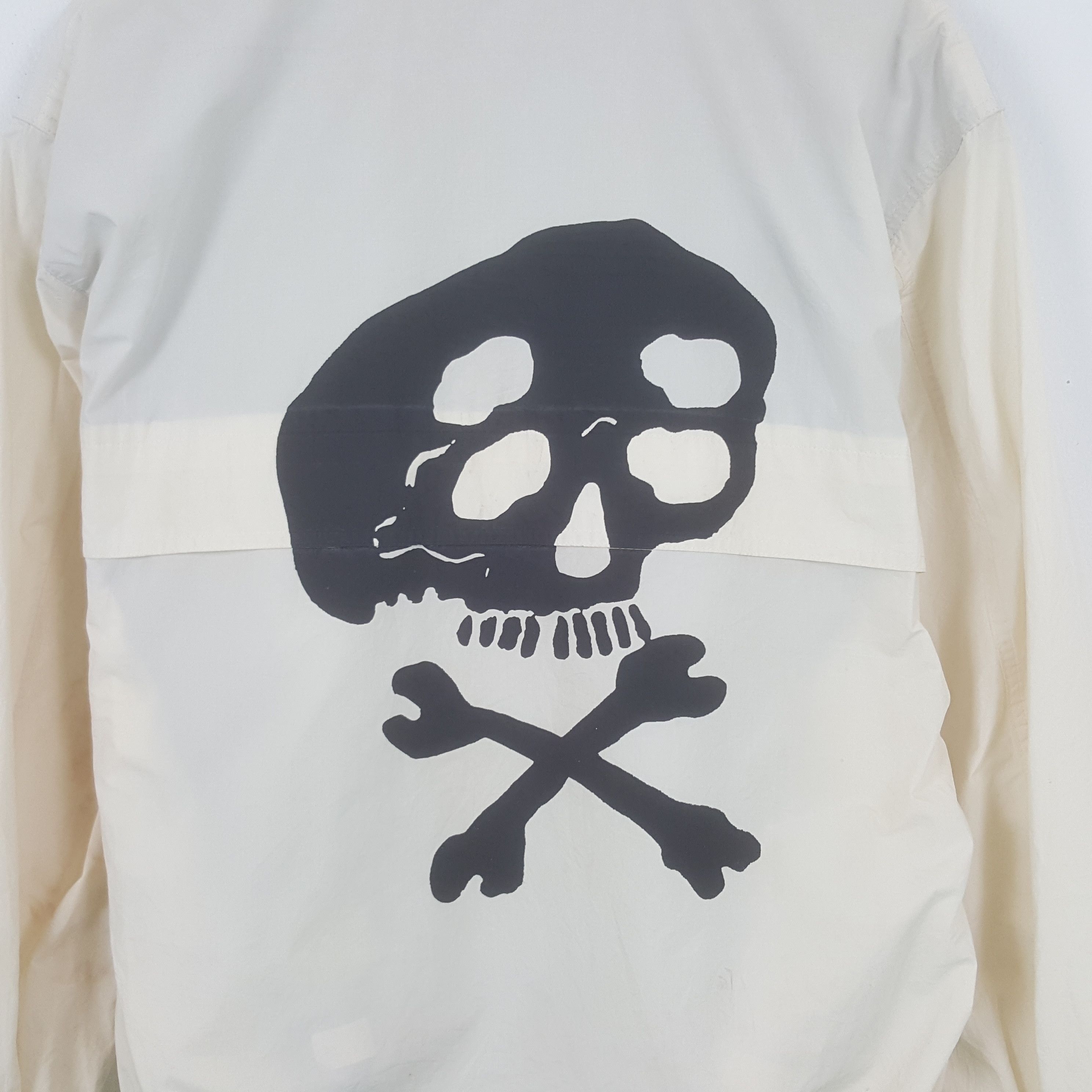Burberry × Vintage 90’s Burberrys Custom Art Skull Zipper Windbreaker Jacket Size US L / EU 52-54 / 3 - 2 Thumbnail
