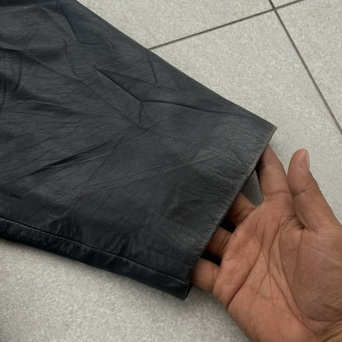 Balenciaga Balenciaga Leather Distressed Coat Black Oversized Jacket Size US L / EU 52-54 / 3 - 12 Thumbnail