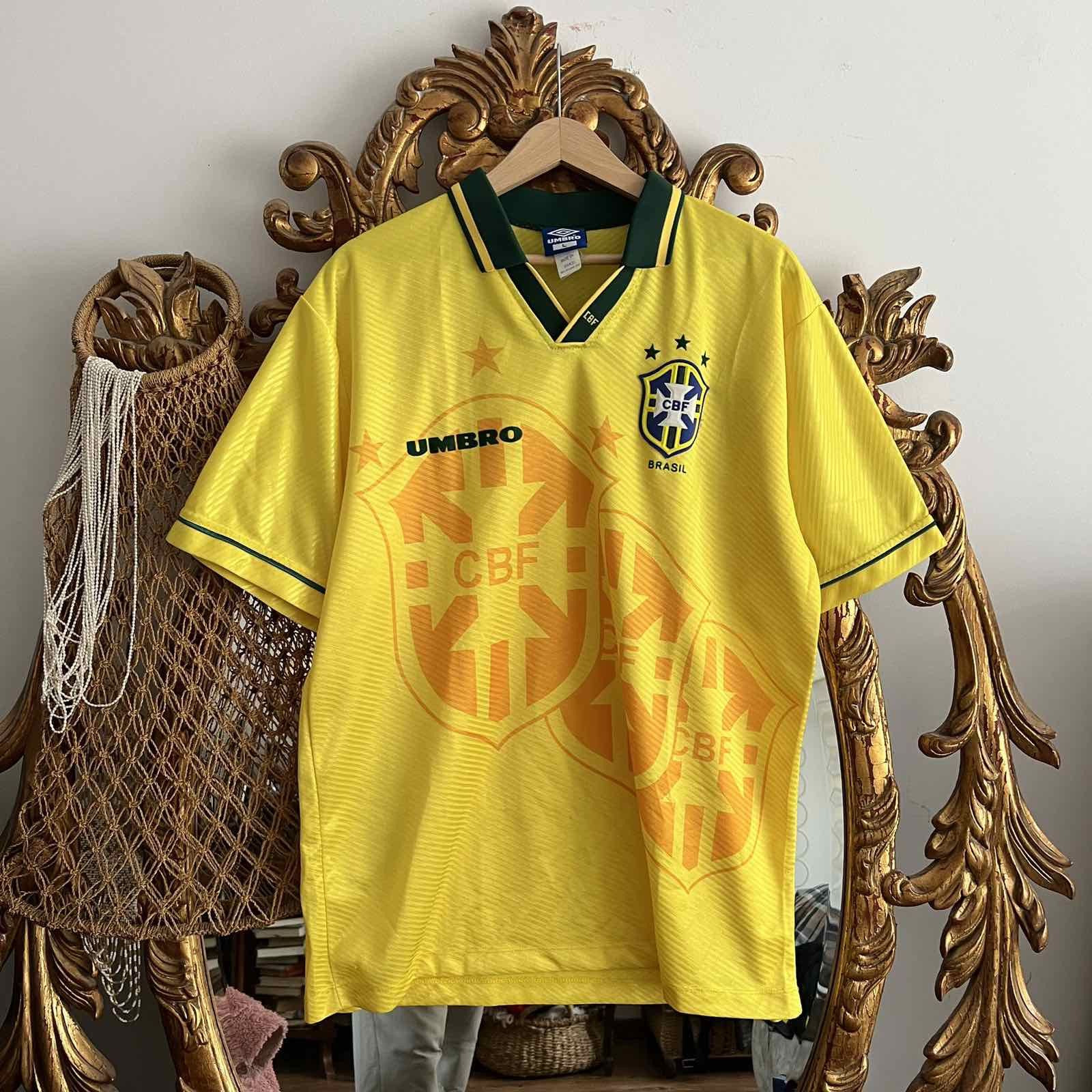 Vintage Vintage 1994 Brazil Umbro Soccer Jersey Sz Size US L / EU 52-54 / 3 - 1 Thumbnail