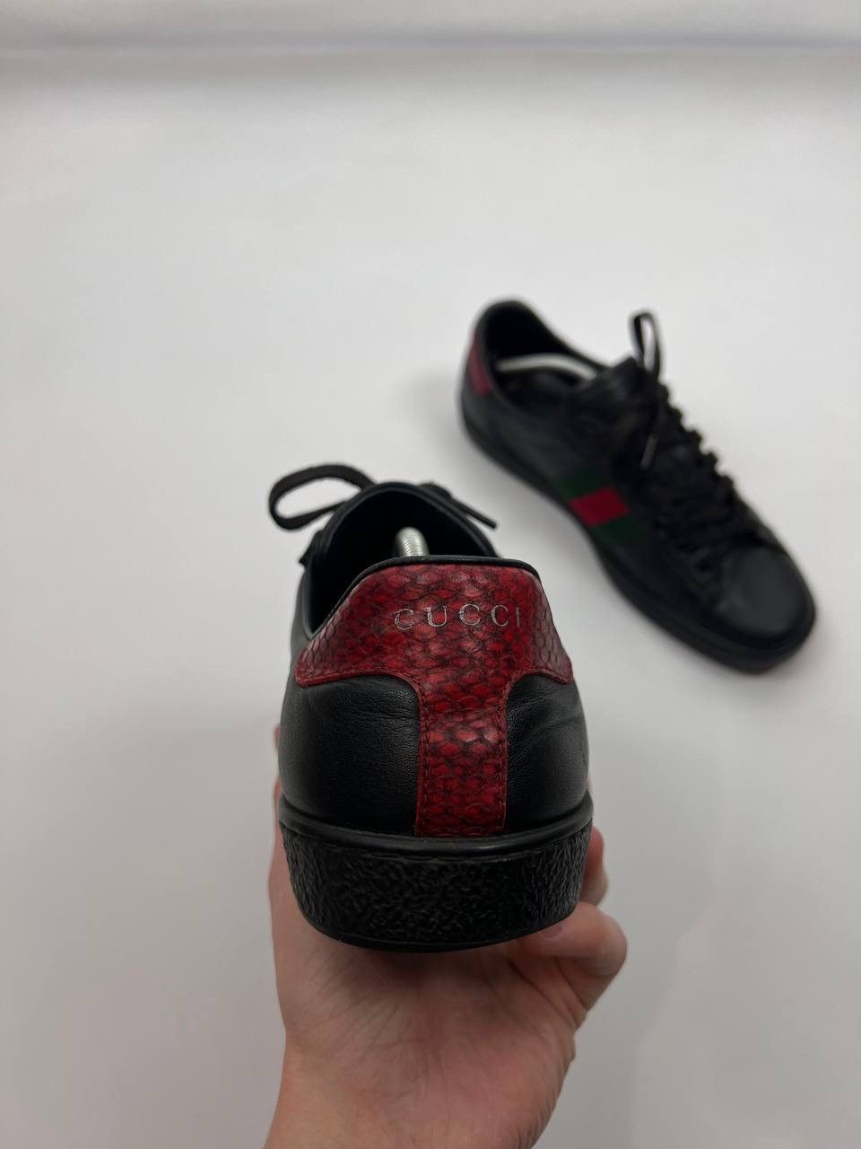 Gucci Gucci Ace black leather classic sneaker size 8 1/2 Size US 8 / EU 41 - 8 Thumbnail