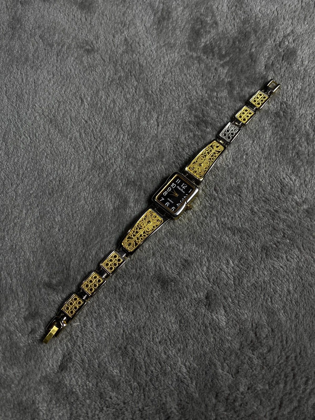 Vintage Elegant Vintage Japanese Style Bracelet Watch | Work 100% Size ONE SIZE - 1 Thumbnail