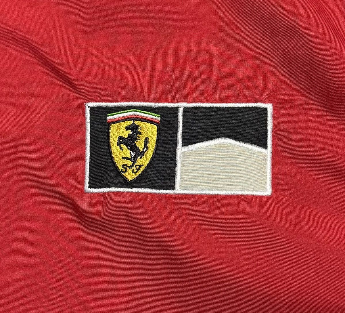 Other Ferrari Vodafone Racing Jacket Embroidered Logo Size US L / EU 52-54 / 3 - 7 Thumbnail
