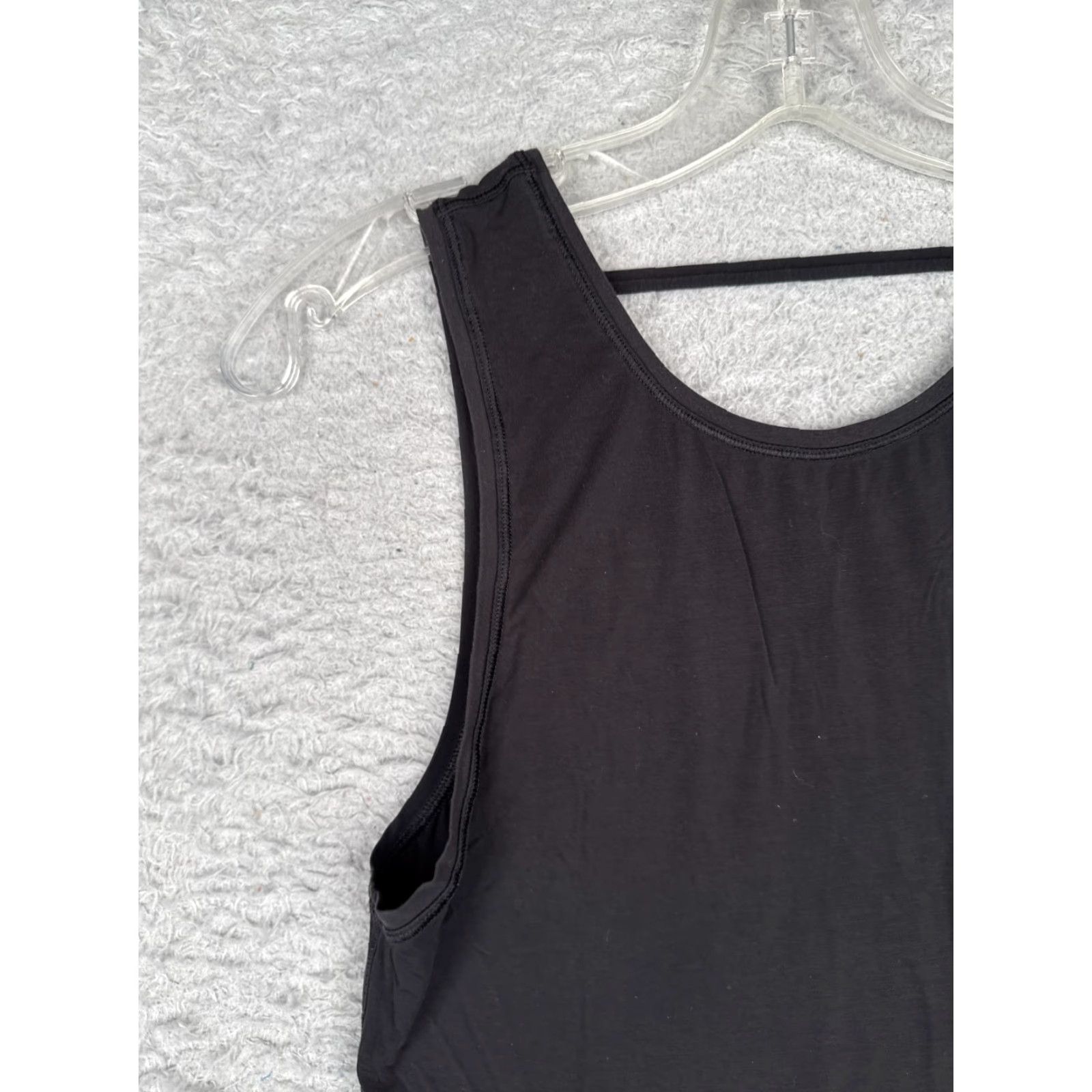 Lululemon Lululemon Shirt Women 2 Black Tank Sleeveless Gym Yoga Workout Scrunch Back Size XS / US 0-2 / IT 36-38 - 3 Thumbnail