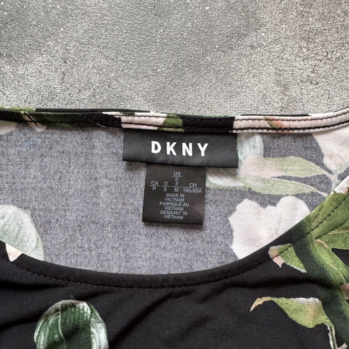 DKNY DKNY Super Sexy Floral Y2K Tank Top / Blouse Size S / US 4 / IT 40 - 6 Thumbnail