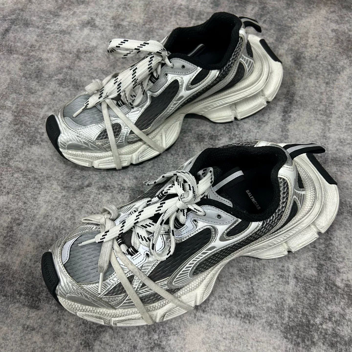 Balenciaga Balenciaga Black and White Dad Sneakers Size US 9 / EU 42 - 1 Thumbnail