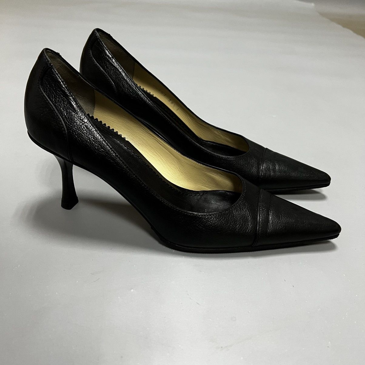 Gucci Gucci Black Pumps Leather Luxury Size US 7.5 / IT 37.5 - 3 Thumbnail