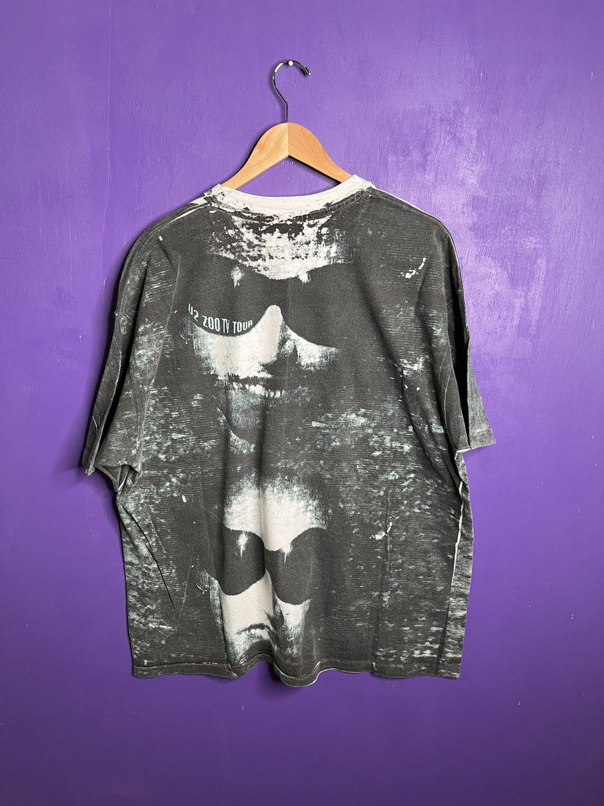 Vintage 90s U2 Zoo TV faces AOP tour t-shirt