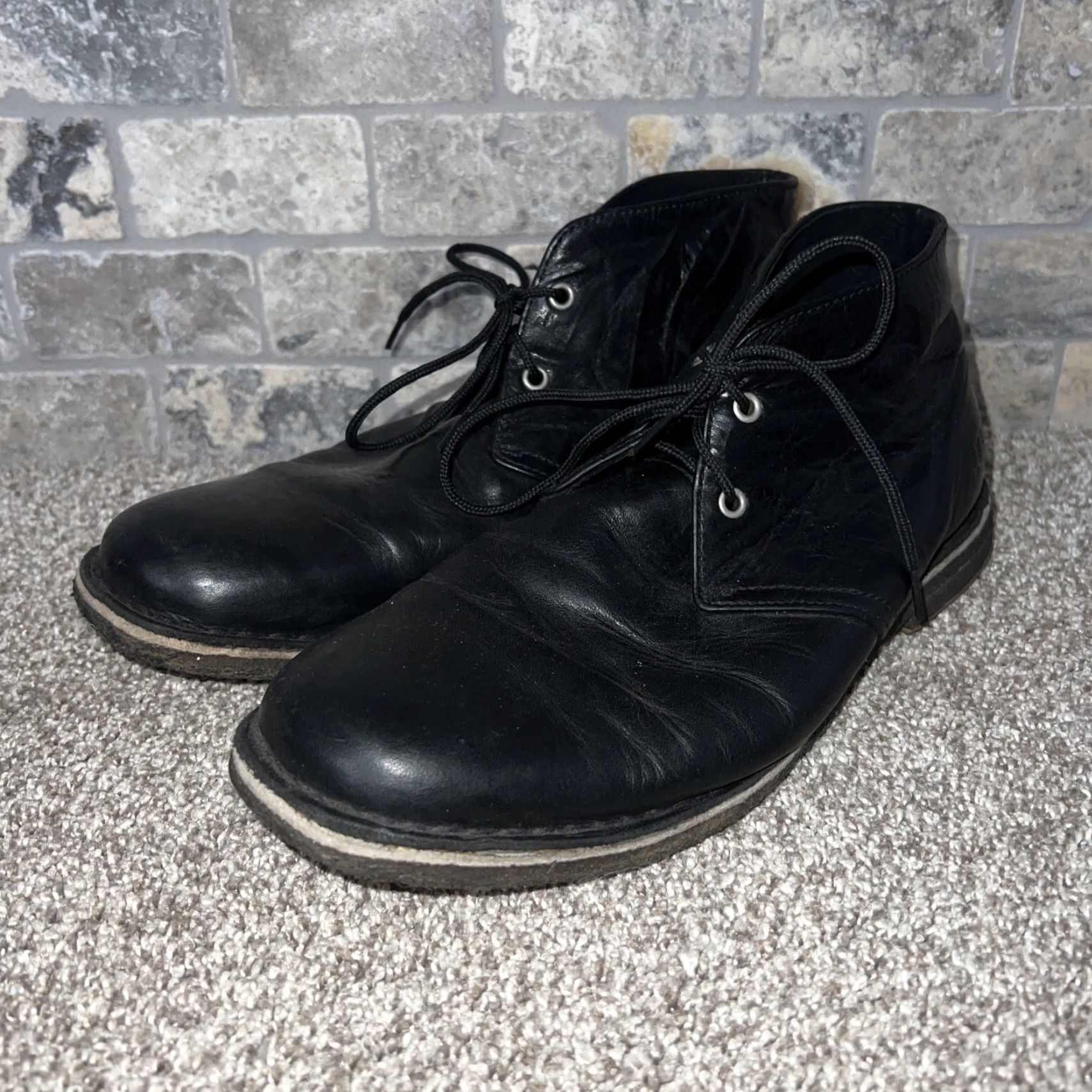 Ugg UGG Black Leather Lace Up Boots Mens Size 10 Chukka Leather Upper Outsole Leather Shoes Men Size US 10 / EU 43 - 2 Thumbnail
