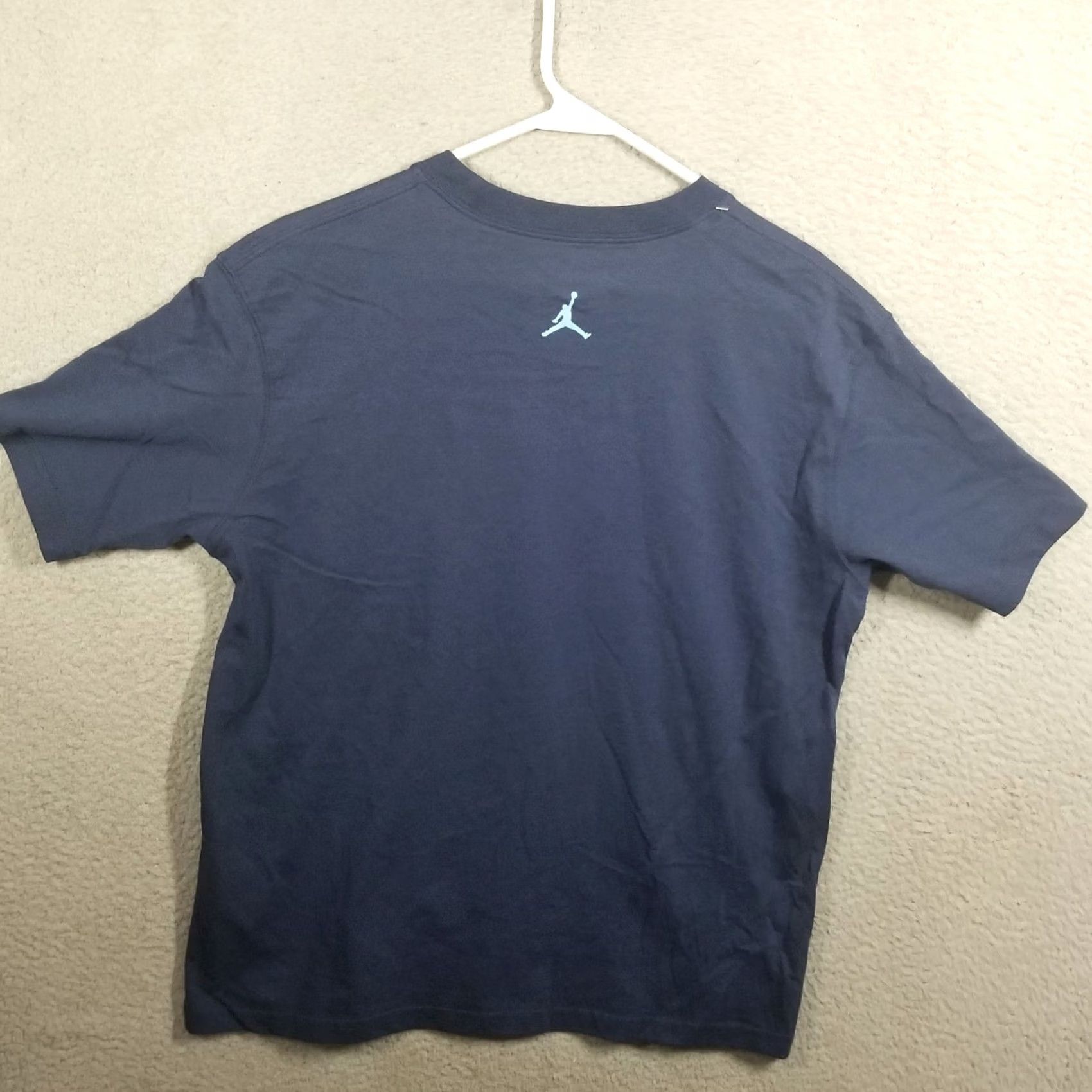 Jordan Brand Air Jordan GFX Signature Tee Shirt Small Blue FV7200-410 NEW Size US S / EU 44-46 / 1 - 2 Thumbnail