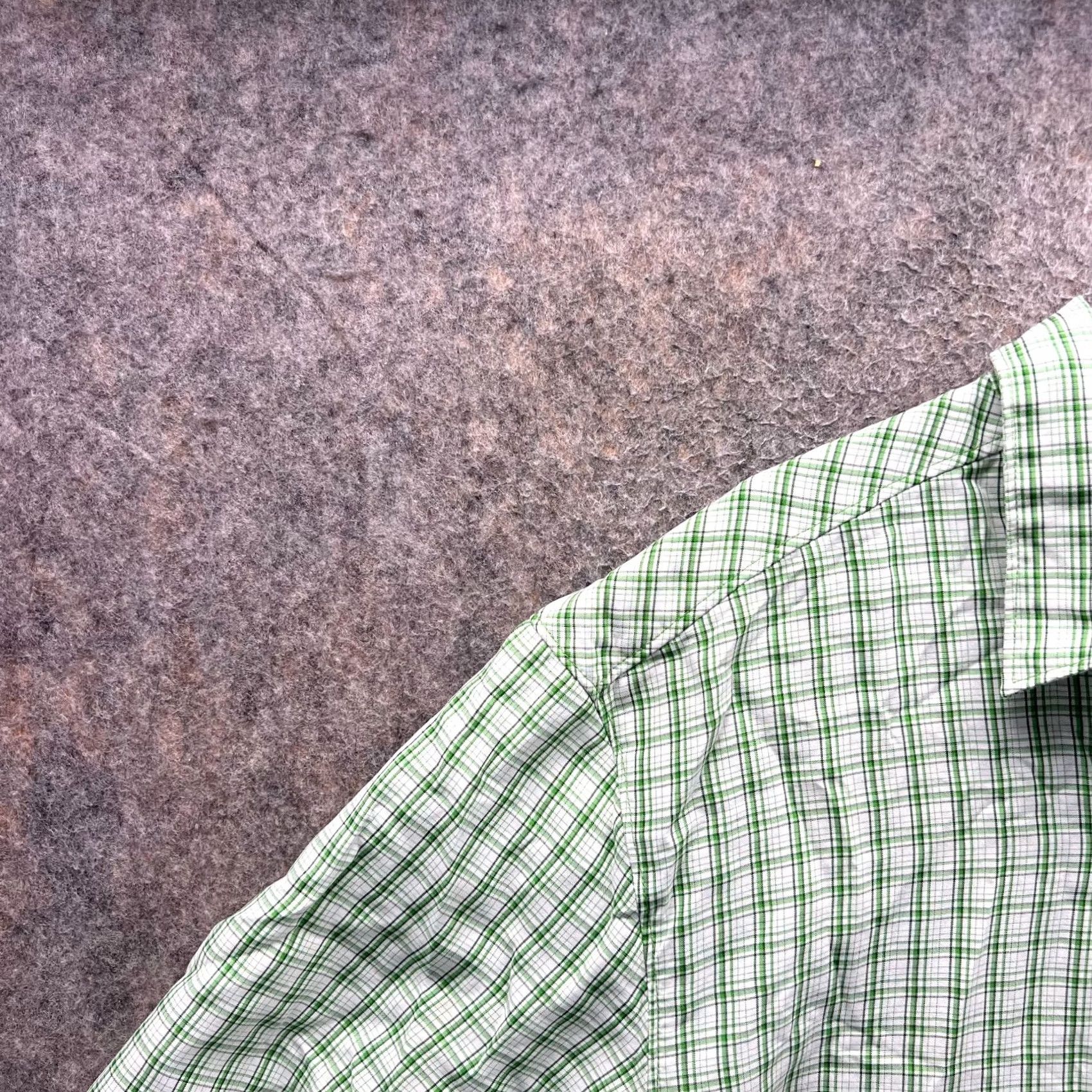 Vintage Columbia Shirt Men Large Green White Button Down Check Short Sleeve Gingham Camp Shirt - Men Large Green Check Button-Up Casual Everyday Size US L / EU 52-54 / 3 - 7 Thumbnail
