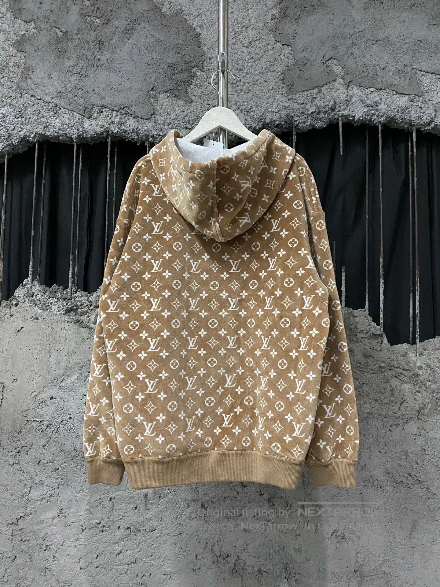 Louis Vuitton louis vuitton velvet logo hoodie. Size S / US 4 / IT 40 - 2 Thumbnail