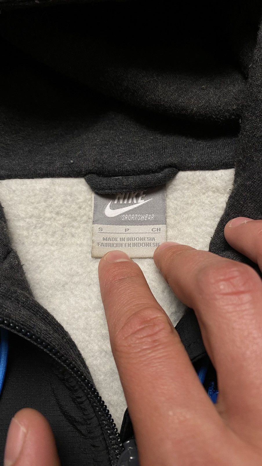 Vintage Vintage Nike air max LTD fleece hoodie Size US S / EU 44-46 / 1 - 7 Thumbnail