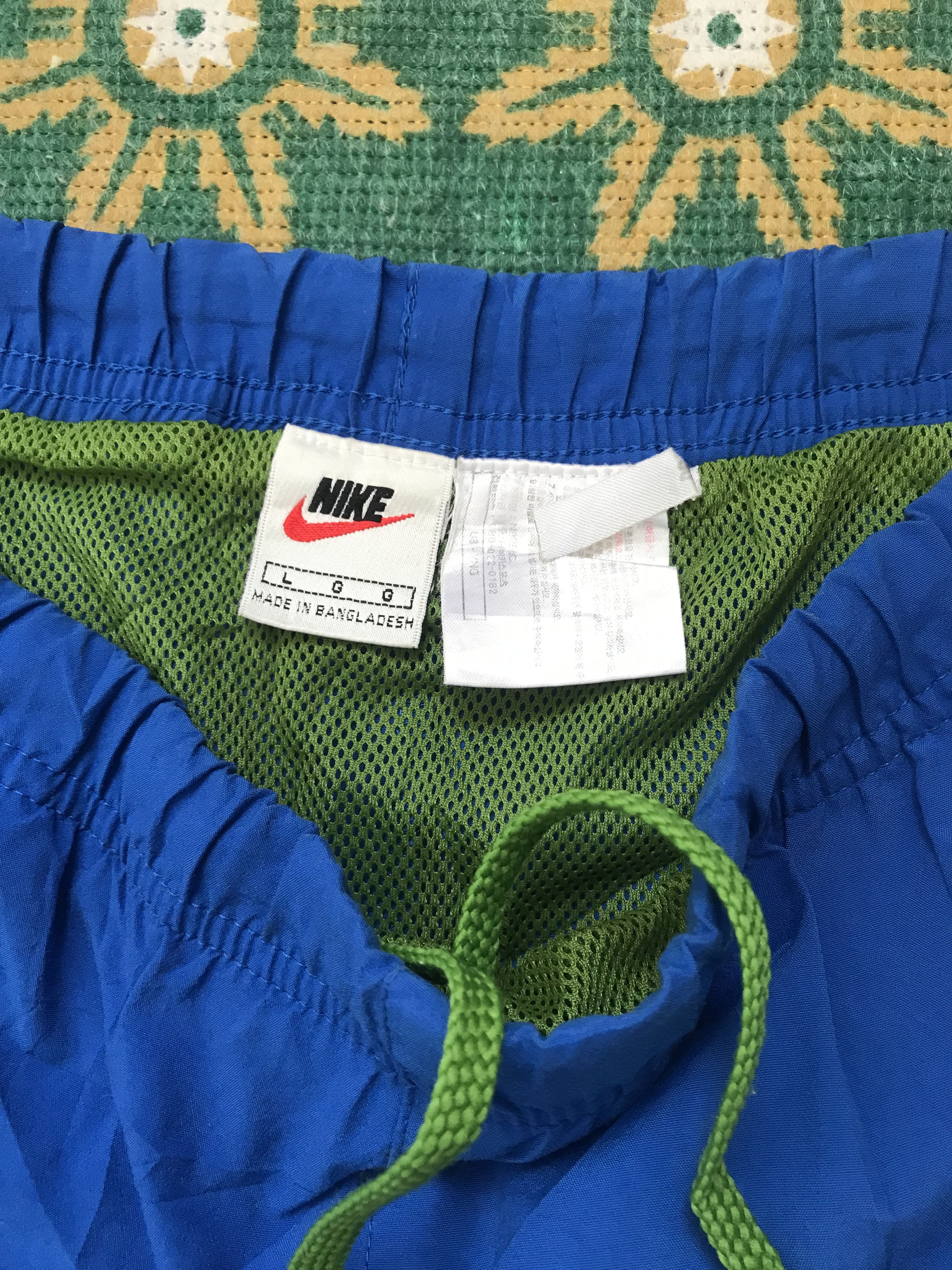 Nike Vintage 90s nike shorts Size US 34 / EU 50 - 4 Thumbnail