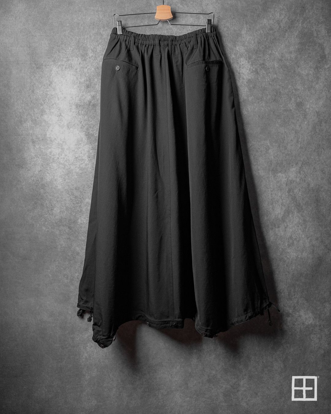Yohji Yamamoto Yohji Yamamoto Pour Homme AW18 Runway Sarouel Skirt Pants Size US 32 / EU 48 - 4 Thumbnail