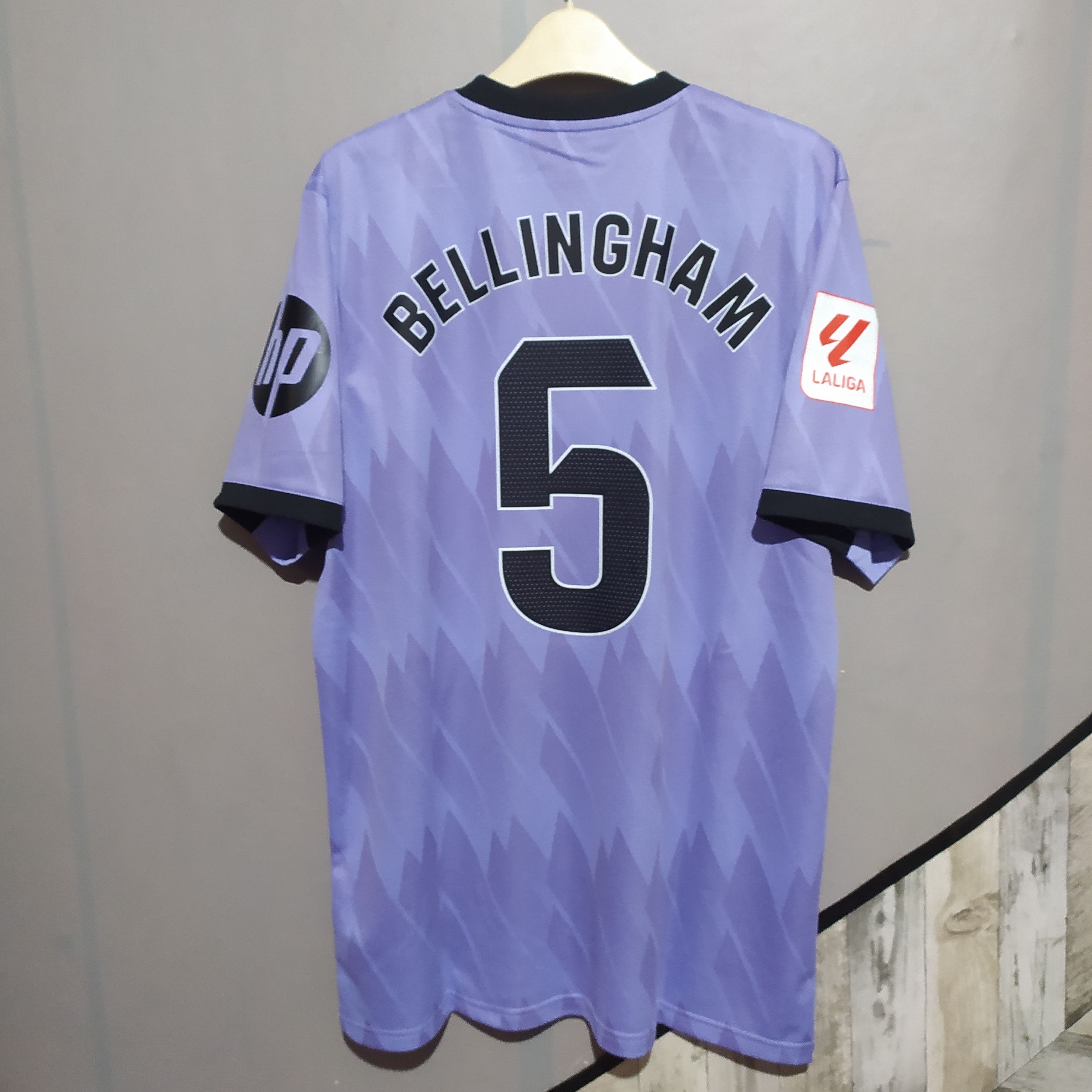 Adidas Real Madrid 2022/24 #5 Bellingham Away Jersey Size US M / EU 48-50 / 2 - 15 Thumbnail
