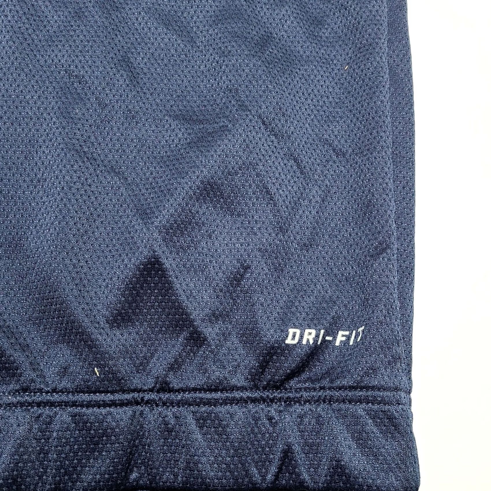 Nike VINTAGE Nike Dri-FIT Navy Blue Full Zip Men’s Large Track Jacket Y2k Track Jacket Men L Navy Blue Dri-FIT Athletic Mens Size US L / EU 52-54 / 3 - 5 Thumbnail