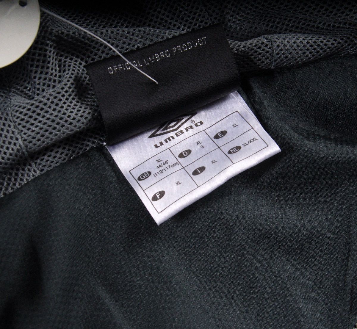 Umbro BNWT Umbro x CELTIC FC Full Zip Soccer Football Jacket XL Size US XL / EU 56 / 4 - 5 Thumbnail
