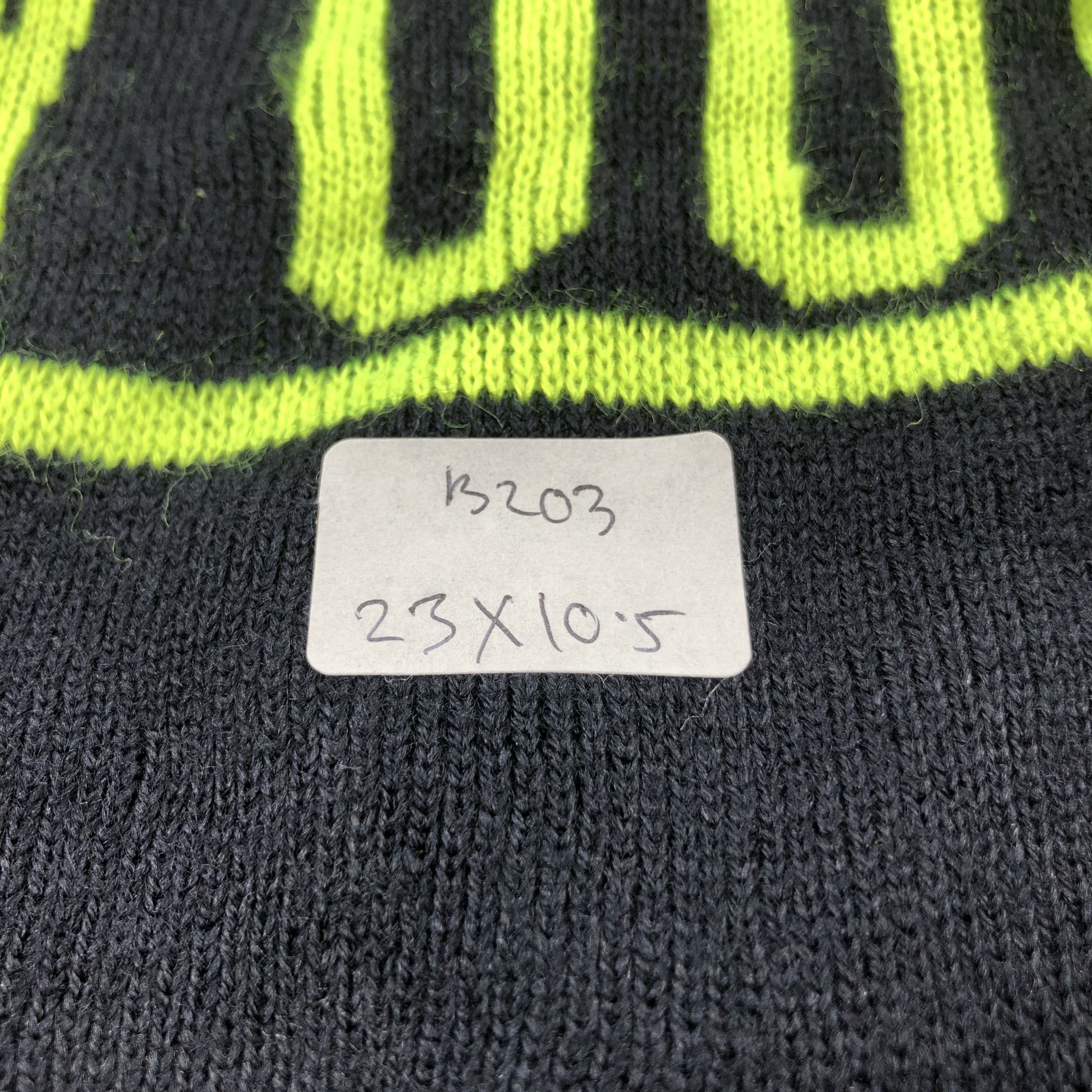 American Eagle Outfitters American Eagle Outfitters Bobble Neon Green Beanie B203 Size ONE SIZE - 9 Thumbnail