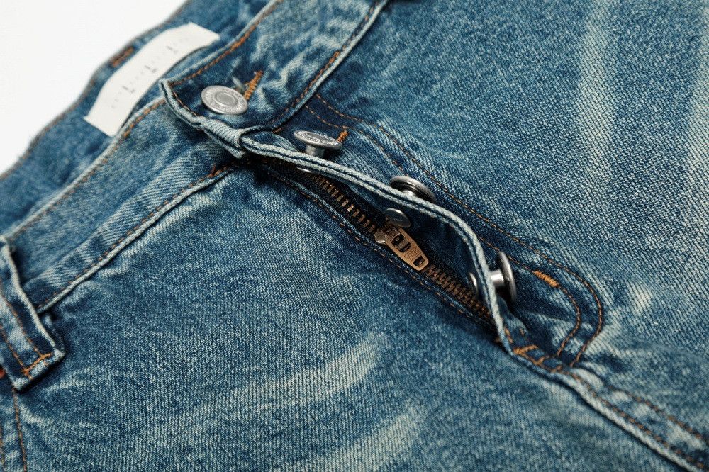 Jean Men's loose distressed wide-leg straight ripped washed jeans Size US 32 / EU 48 - 4 Thumbnail
