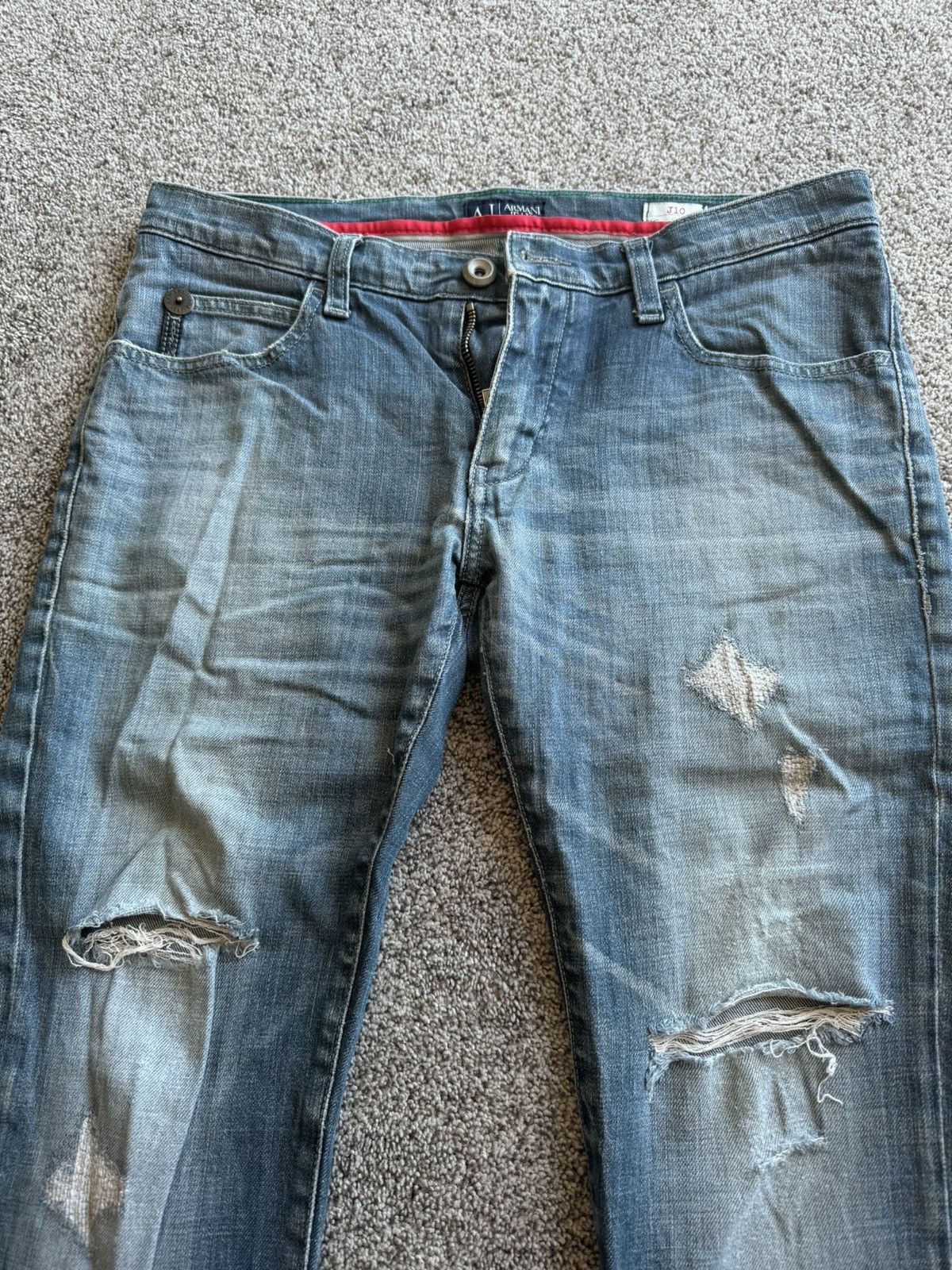 Armani Armani Jeans, skinny + naturally distressed Size US 31 - 2 Thumbnail