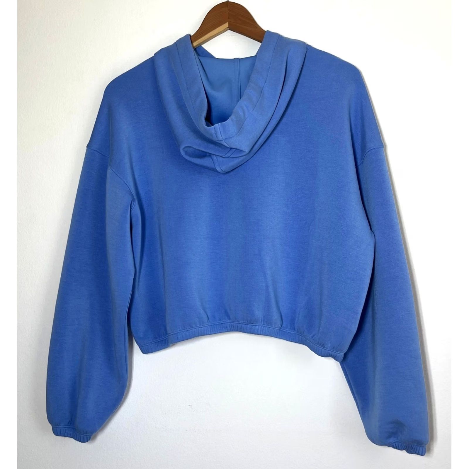 Spanx VINTAGE Spanx Women’s AirEssentials Hoodie Shirt Adult M Blue Pullover Hoodie Women’s XS-XXL? Size M / US 6-8 / IT 42-44 - 2 Thumbnail