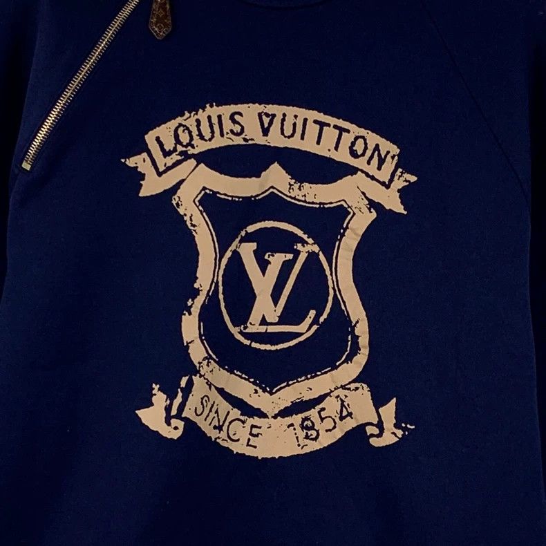 Louis Vuitton Louis Vuitton 22 navy blue logo printed cotton crew neck l Size XXL / US 16-18 / IT 52-54 - 4 Thumbnail