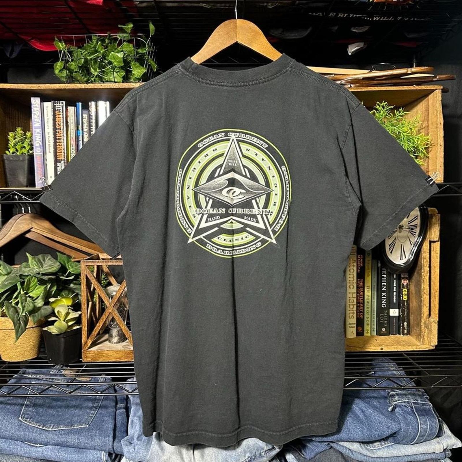 Billabong Vintage 90s Ocean Current Surf Tee Faded Black Shirt Large Size US L / EU 52-54 / 3 - 1 Thumbnail