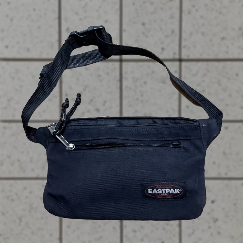 Eastpak Eastpak Vintage 1990s Fanny Pack Crossbody Bag USA Adjustable Strap Black 6x10 Size ONE SIZE - 1 Thumbnail
