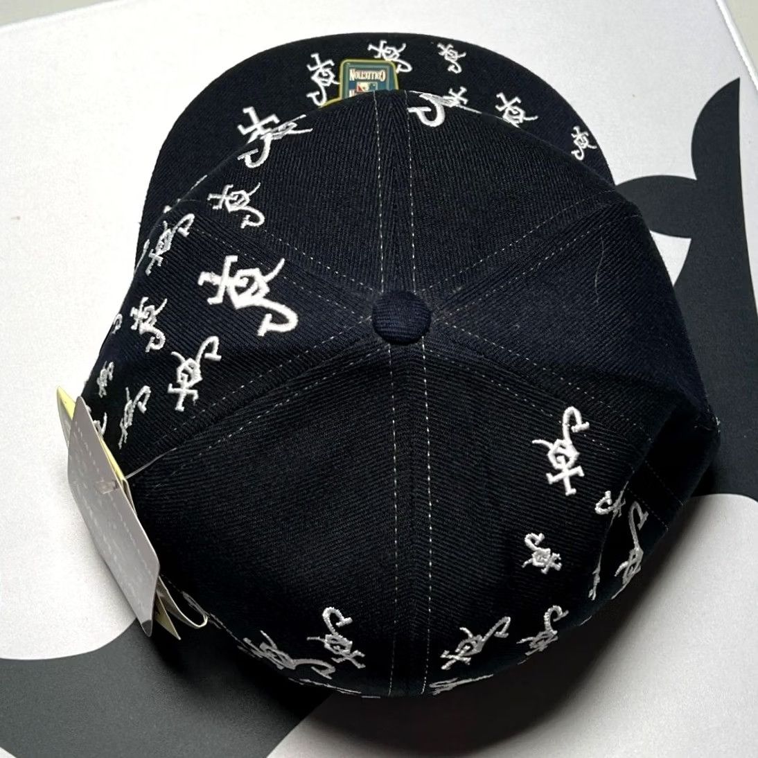 American Needle Chicago White Sox Hat Men 7 1/2 Navy Blue All-Over Logo MLB Cooperstown Fitted Embroidered Cap Size ONE SIZE - 5 Thumbnail