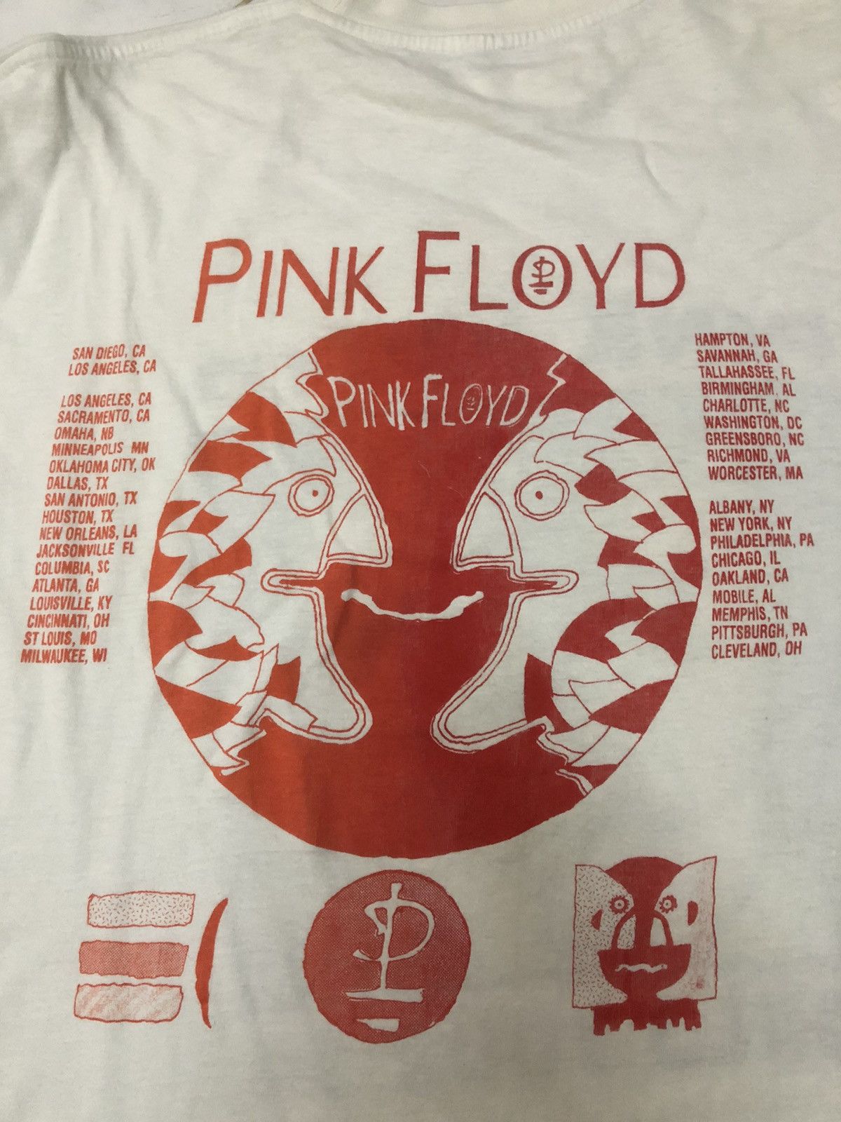 Band Tees × Pink Floyd × Vintage Vintage 90s PINK FLOYD World Tour 94 Band Tee Size US XL / EU 56 / 4 - 18 Thumbnail