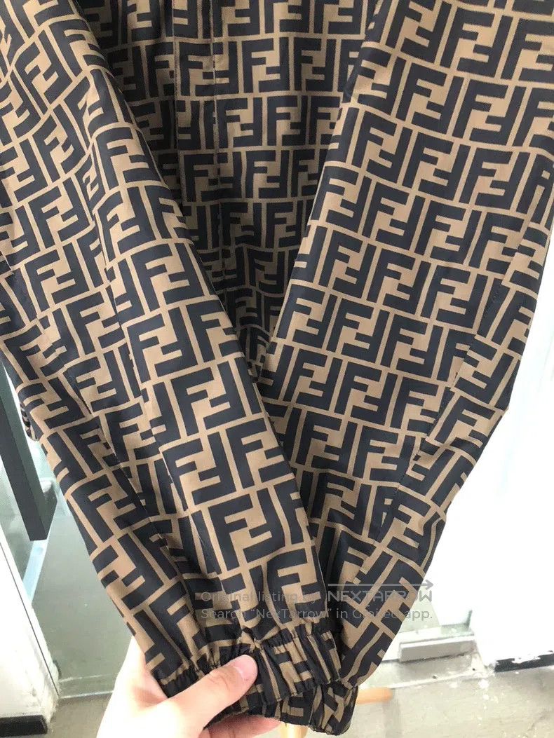Fendi Fendi Printed Full-Covered Jacket/Reversible Size US S / EU 44-46 / 1 - 6 Thumbnail