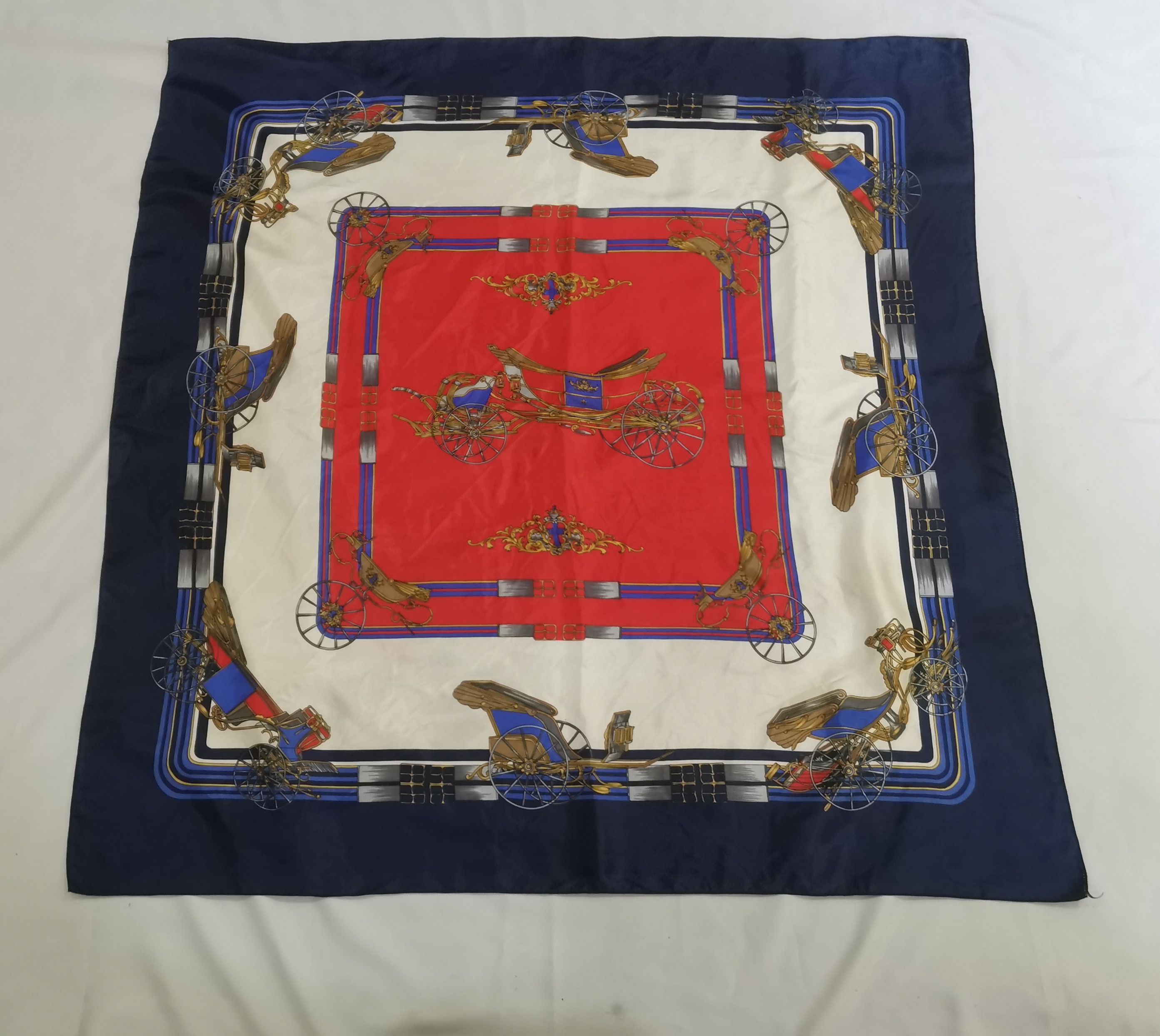 Vintage Rare vintage luxury scarves nice design Size ONE SIZE - 1 Thumbnail